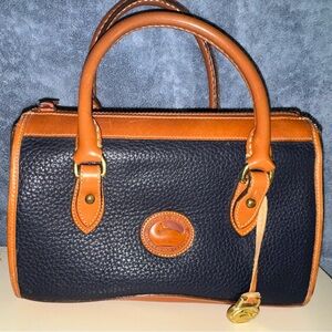 Vintage Authentic Dooney & Bourke Navy Blue HandBag Purse With Fob